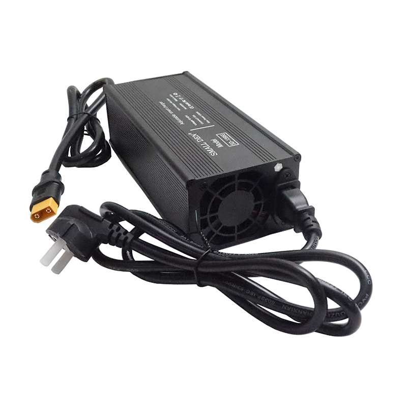 Chargeur de batterie Li-ion 36 - 72V 15A Fast Charger avis et prix