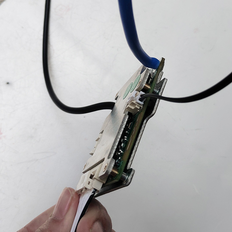 BMS-PCM intelligent 7S à 14S 3 - 84V 50A Smart Bms Bluetooth avis et prix